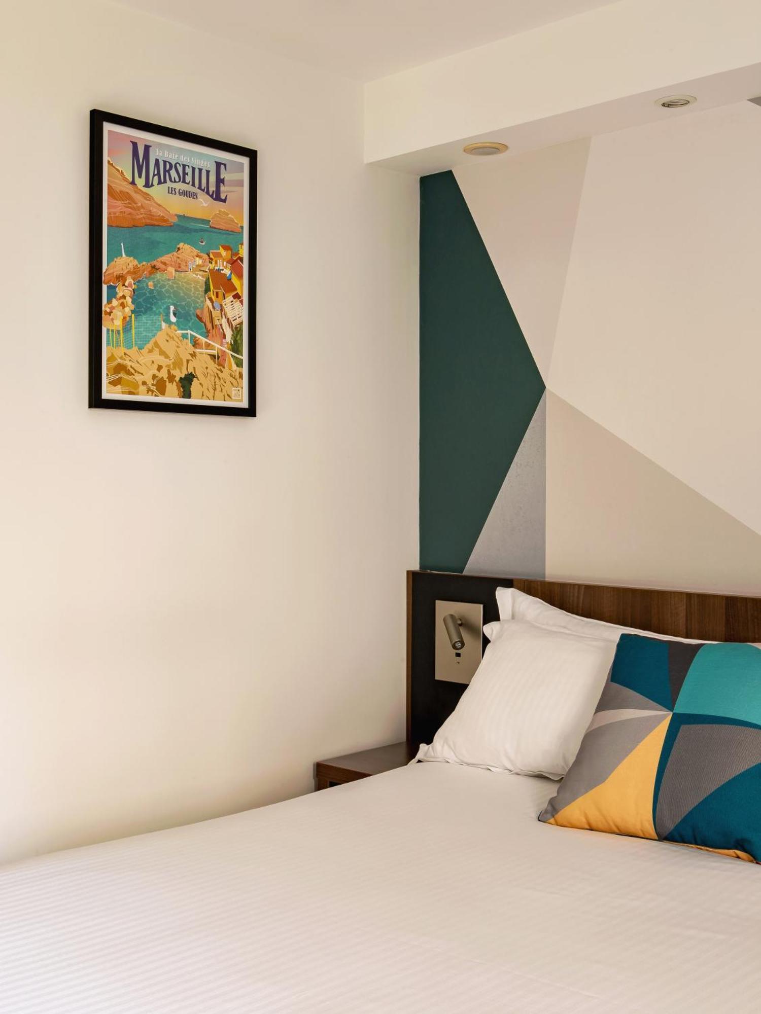 Holiday Inn - Marseille Airport By Ihg Vitrolles  Ngoại thất bức ảnh