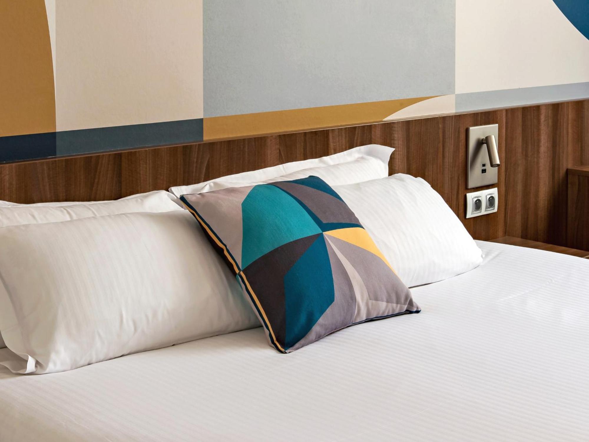 Holiday Inn - Marseille Airport By Ihg Vitrolles  Ngoại thất bức ảnh