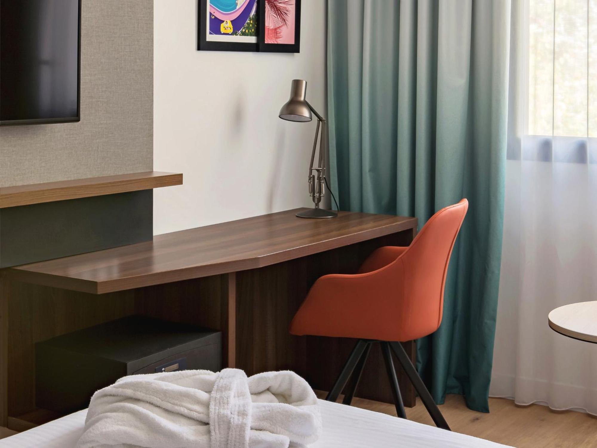 Holiday Inn - Marseille Airport By Ihg Vitrolles  Ngoại thất bức ảnh