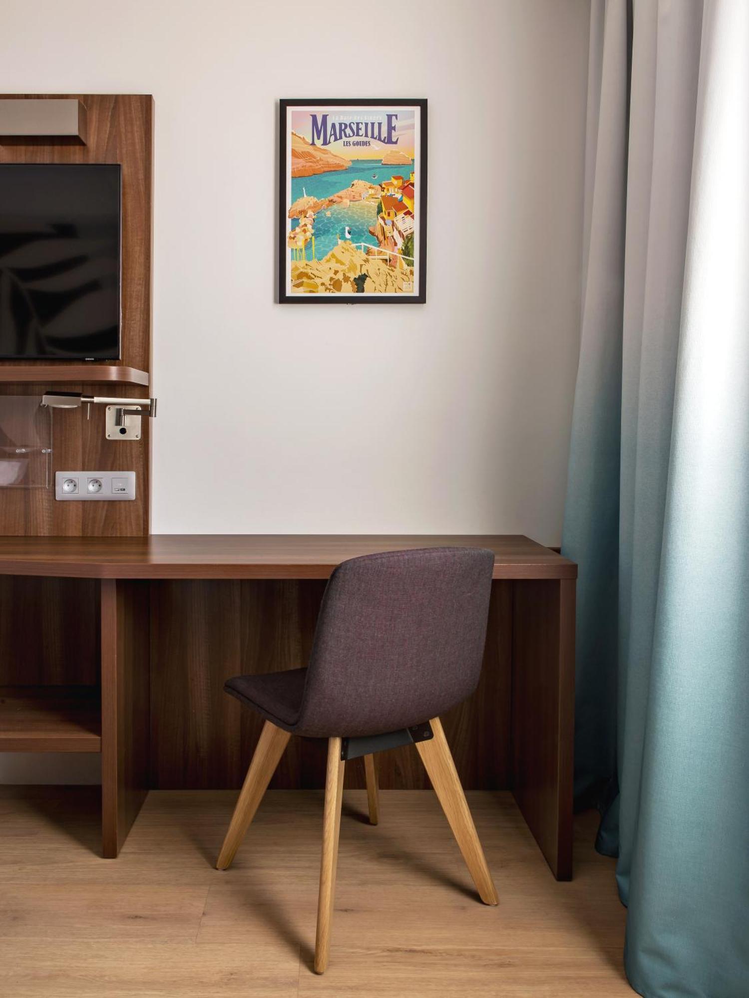 Holiday Inn - Marseille Airport By Ihg Vitrolles  Ngoại thất bức ảnh