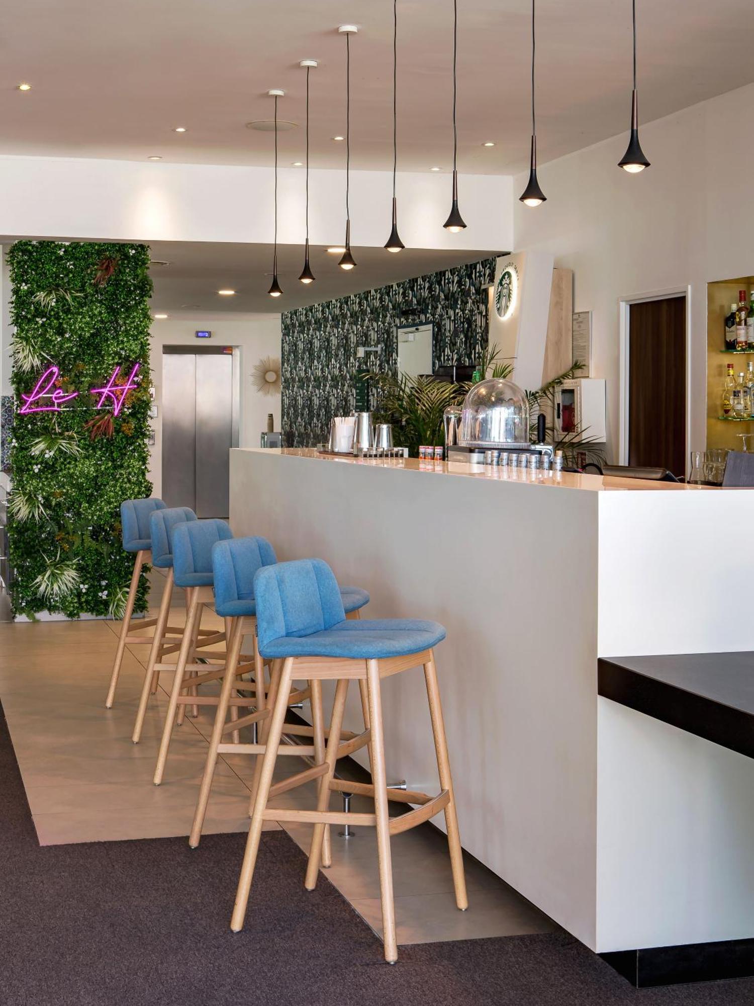 Holiday Inn - Marseille Airport By Ihg Vitrolles  Ngoại thất bức ảnh