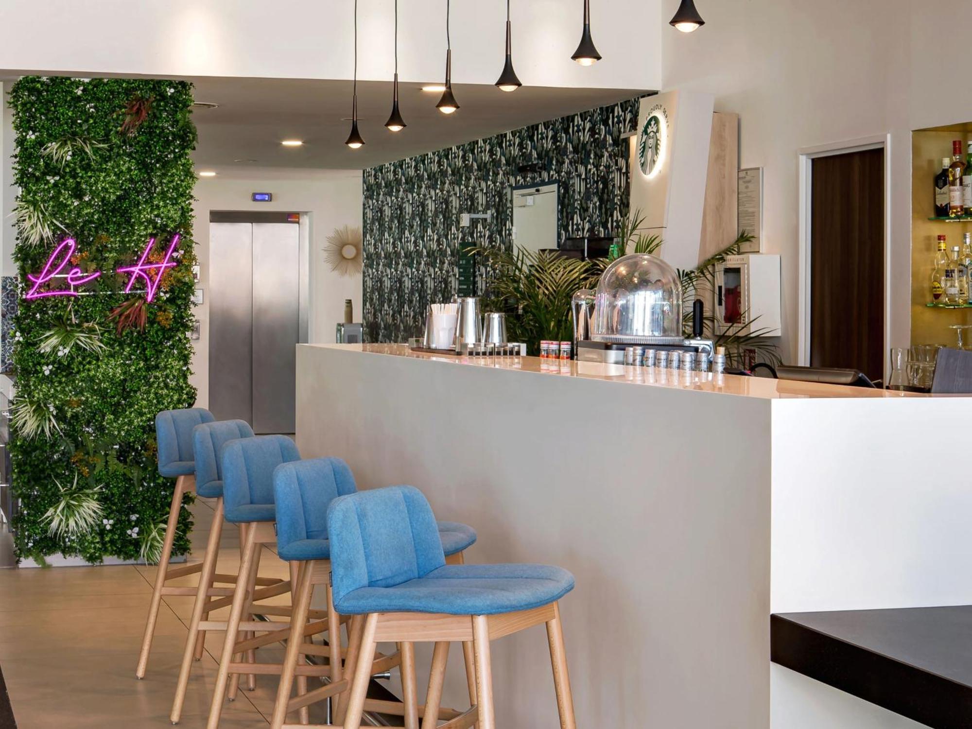 Holiday Inn - Marseille Airport By Ihg Vitrolles  Ngoại thất bức ảnh