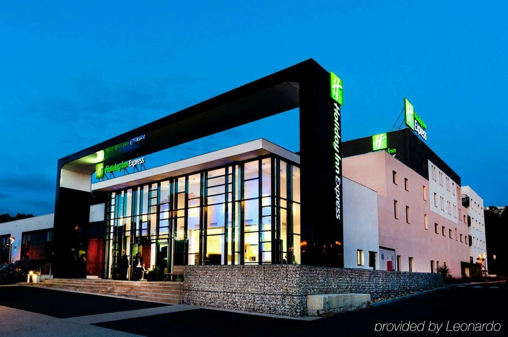 Holiday Inn - Marseille Airport By Ihg Vitrolles  Ngoại thất bức ảnh